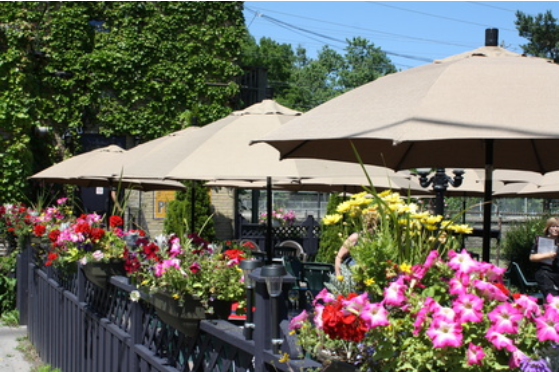 Waltzing Weasel Patio View From the Outside